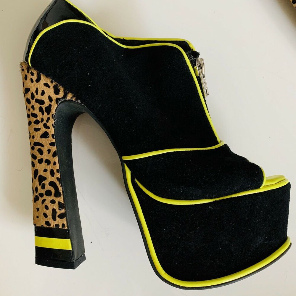 Dolce Vita Vesper Platform Peeptoe Heels - Picture 3 of 5